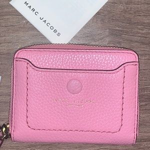 BRAND NEWMarc Jacobs $110 Empire City Wallet, Pink